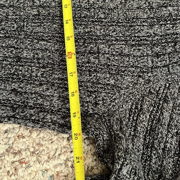 St John’s Bay• Charcoal Grey Cable Knit Sweater, Size XL - Picture 15 of 15